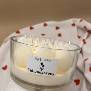 Hvite tulipaner i glass🌷❤️