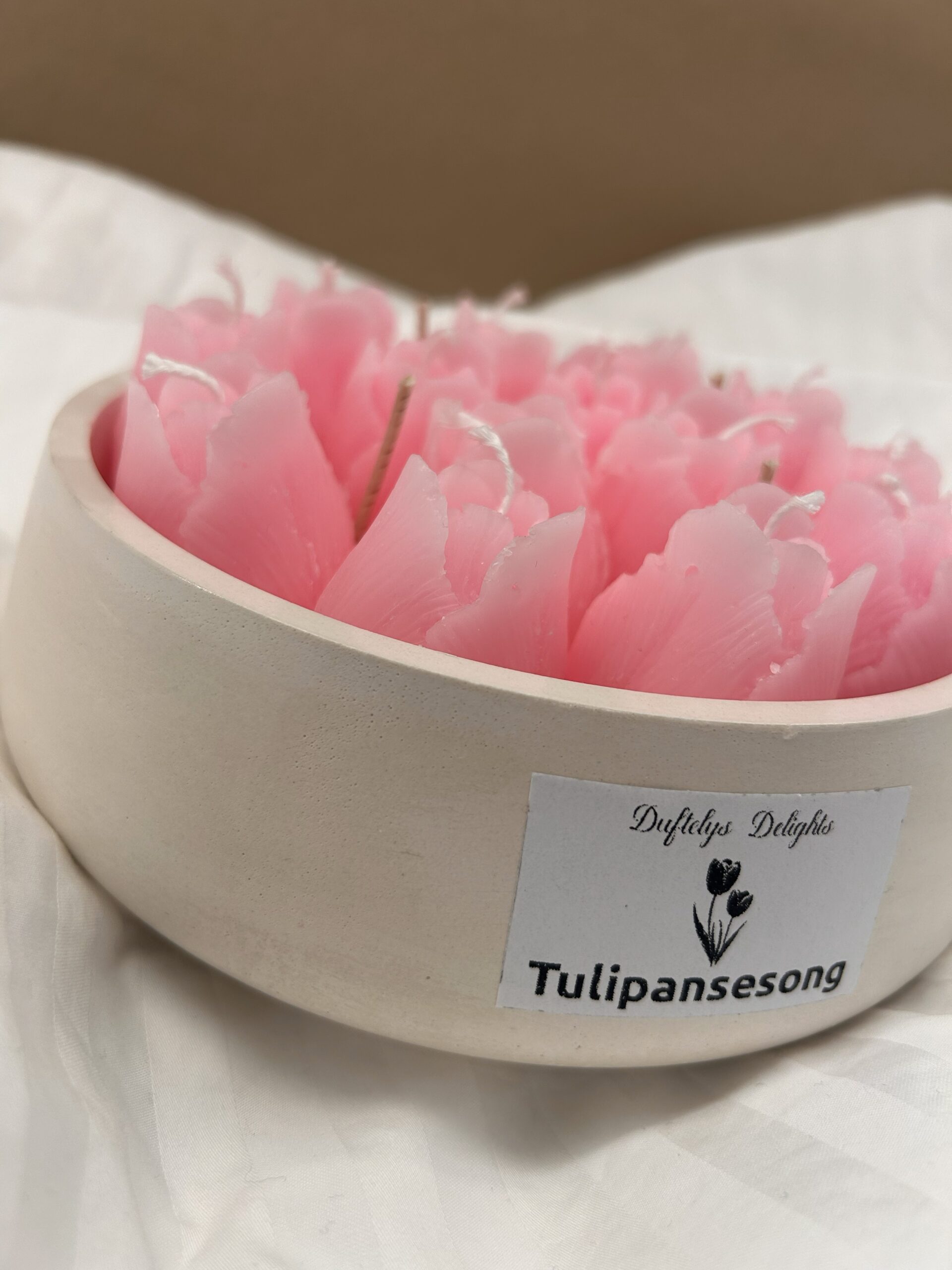Vårbeholder med rosa tulipaner🌷💛 - Image 4