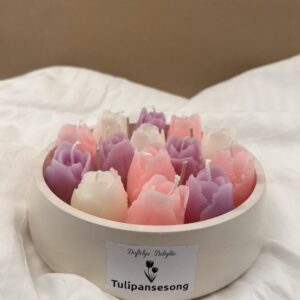 Vårbeholder med fargerike tulipaner🌷💛